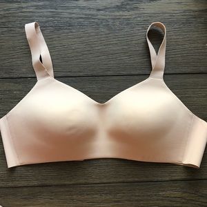 Lululemon Hold True Bra 34D